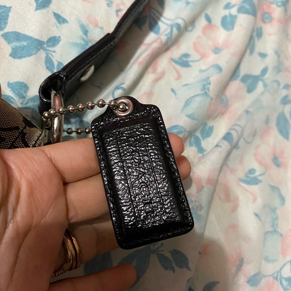 Coach purse - Picture 2 of 7